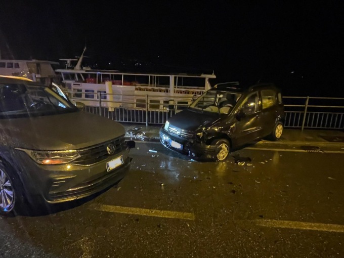Schianto frontale in Tremezzina: 4 feriti