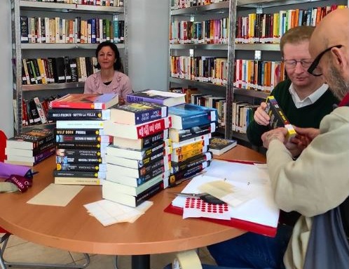 Al centro Diurno di Como la Piccola Biblioteca San Martino e una book crossing