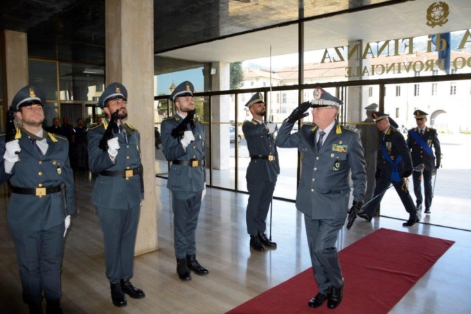 Cambio al vertice della Guardia di Finanza e il Comandante regionale fa visita a Como