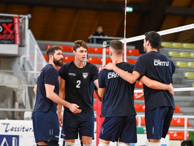 Pool Libertas Cantù straripante nel primo allenamento congiunto con Garlasco