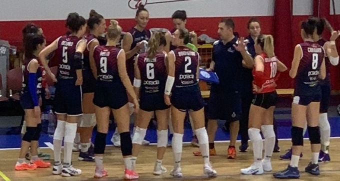 Pallavolo Cabiate: perso con onore il primo test casalingo
