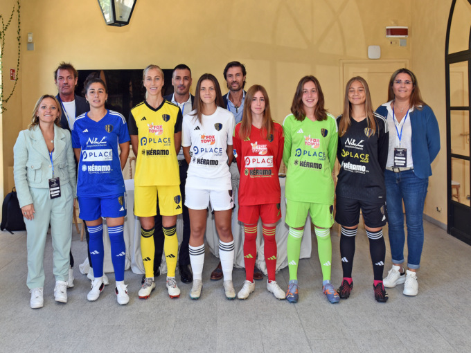 A Villa Balbianello svelate le nuove maglie del Como Women