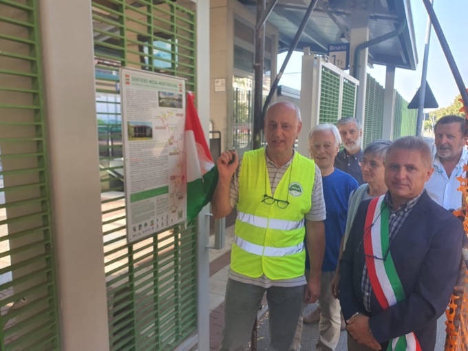 Mariano Comense: svelato oggi il cartello del sentiero Meda-Montorfano