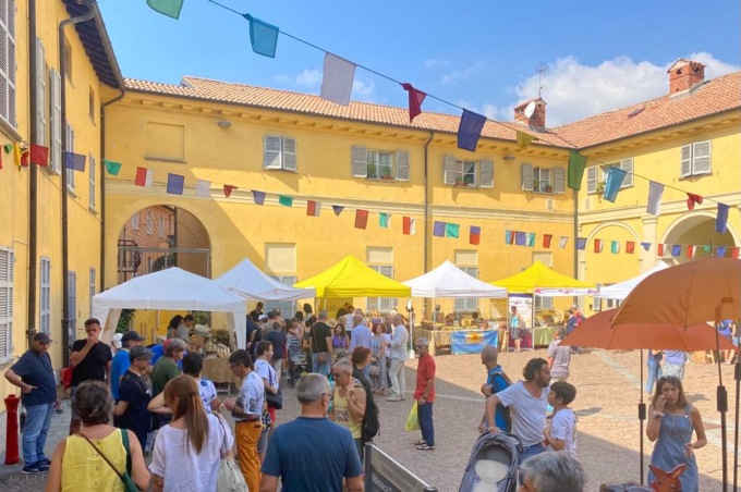 La Biofera anima Canzo: il paese e Villa Meda si riempiono di visitatori