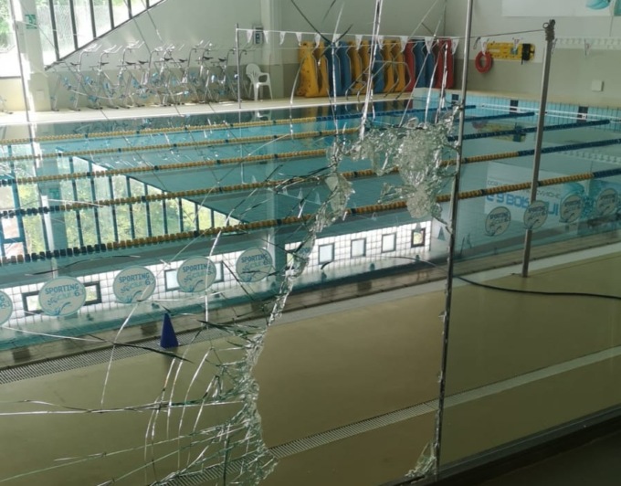 Ladri devastano il centro sportivo in cerca di soldi