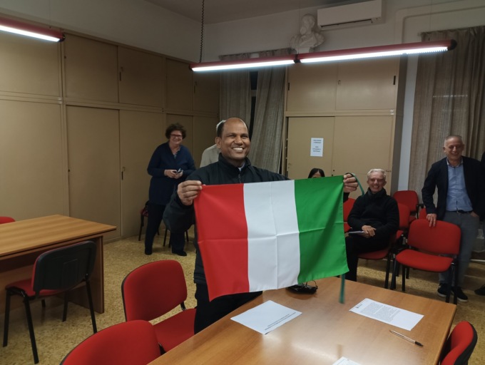 Don Mario Mistry è ufficialmente cittadino italiano