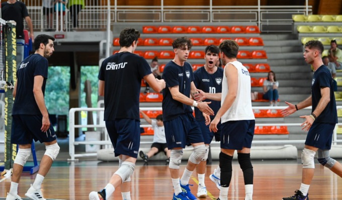 Pool Libertas Cantù: battuta ancora Reggio Emilia nell’allenamento congiunto