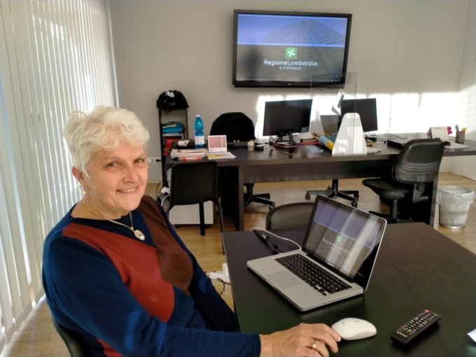“Caregiver per mano”: il progetto de Il Mantello in collaborazione con Asst Lariana