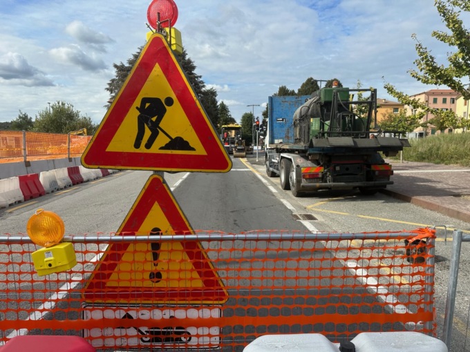 Statale chiusa: lavori in corso per realizzare la nuova rotatoria