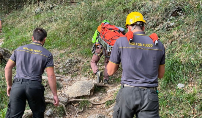 Incidente montano a Canzo: frattura di un arto inferiore per una donna di 44 anni