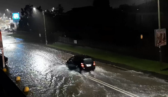 Forti piogge nel Canturino: allagati vie, cantine e parcheggi