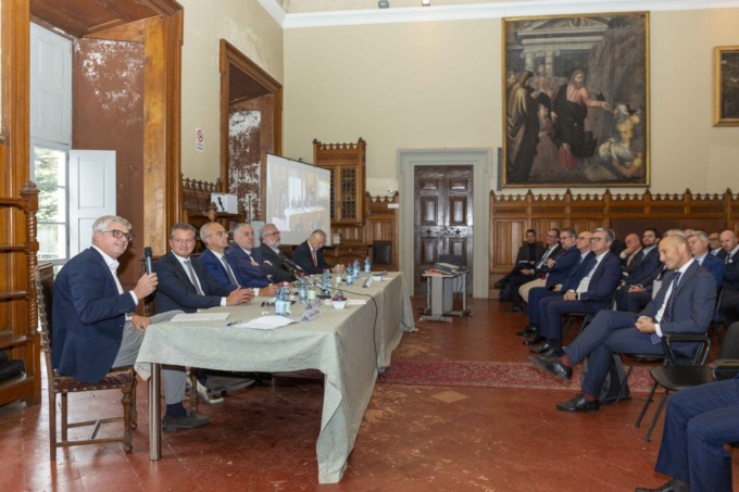 Confindustrie unite per Como, Lecco e Sondrio: commissionato ad Ambrosetti uno studio per il futuro del territorio