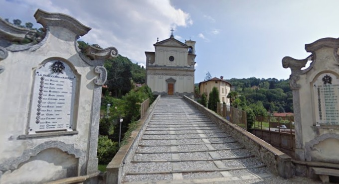 Montascale rotto in chiesa, la Pro loco organizza una camminata per raccogliere fondi
