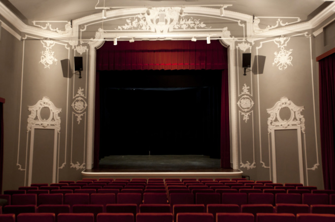 Come crescere felici bambini e ragazzi: l’incontro al teatro San Teodoro