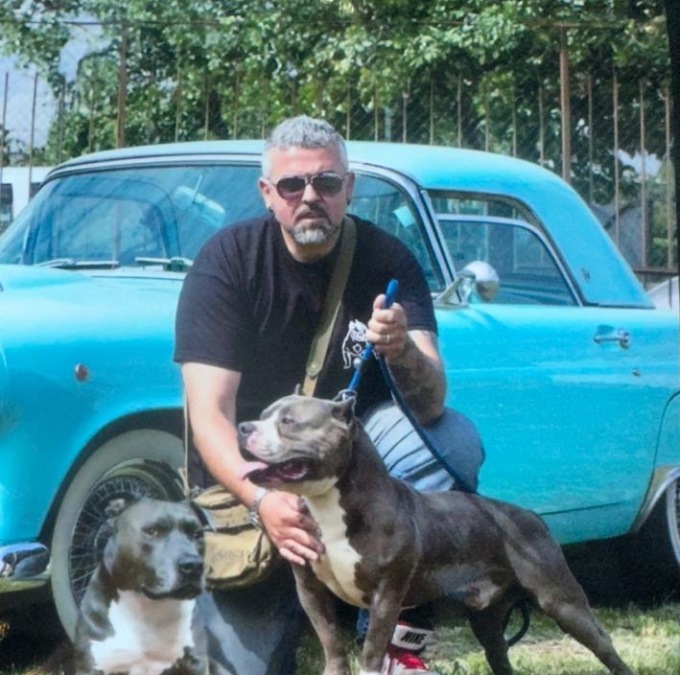 “Spargete le mie ceneri sulla tomba del mio cane”