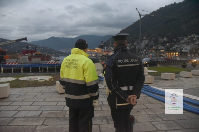 Allerta meteo arancione: piogge consistenti e vento forte, il Lago di Como si alza ancora