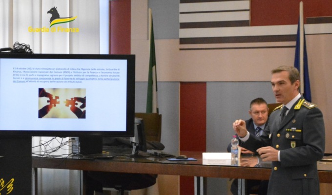 Formazione ed evasione fiscale: la Guardia di Finanza incontra i sindaci del territorio