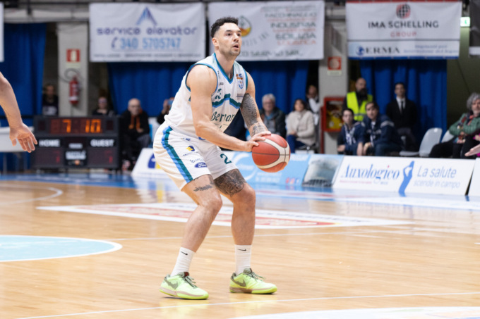 Pallacanestro Cantù si impone al PalaDesio su Rieti