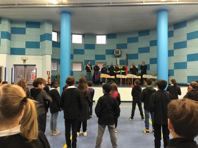 Il IV Novembre festeggiato insieme agli alunni della primaria