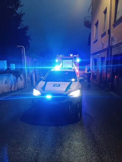 Disabile cade in casa e chiama i soccorsi: portato in ospedale