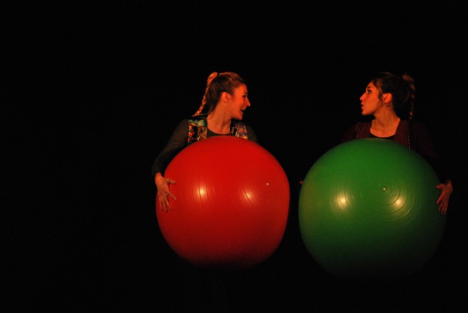 “Il canto di Natale” del TeatroGruppo Popolare: bambini protagonisti in una favola interattiva ispirata a Dickens