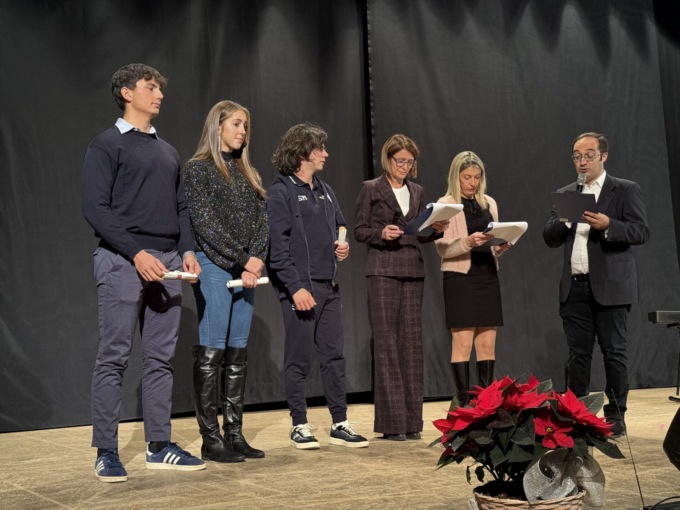 Erba premia con riconoscimenti e attestati chi porta in alto il suo nome