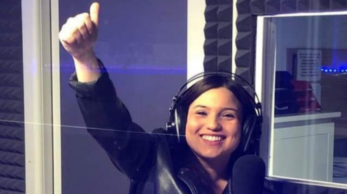 Giovane cantante canturina lancia un appello: “Rilanciamo il karaoke”