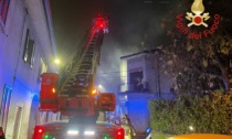 Incendio a Cantù: prende fuoco un tetto