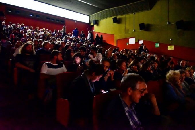 Il Cinema Astra per il suo compleanno lancia la campagna “RiapriAmo la balconata”