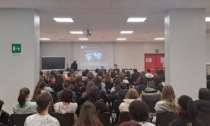 Al Melotti la Polizia locale incontra gli studenti per parlare di stupefacenti