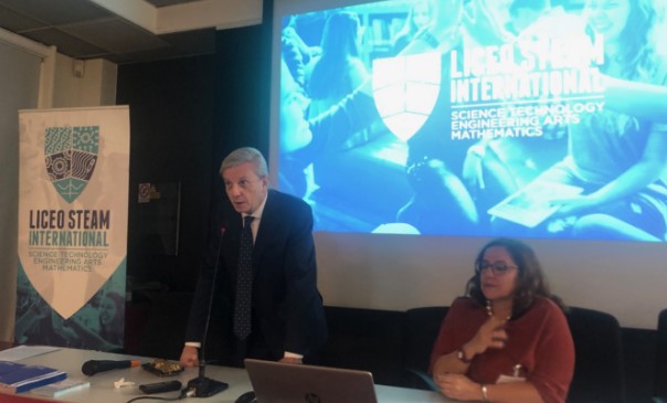 Liceo Steam International, entro il 17 gennaio la domanda per le borse di studio