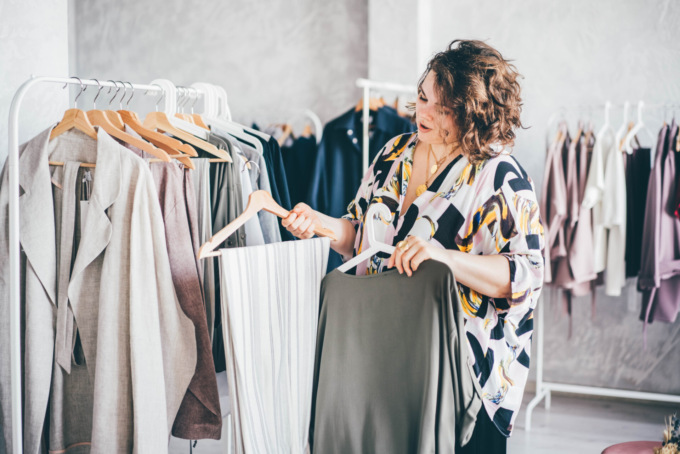 Abiti eleganti curvy: come scegliere quelli perfetti per le diverse occasioni