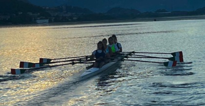 Canottaggio lariano equipaggio femminile