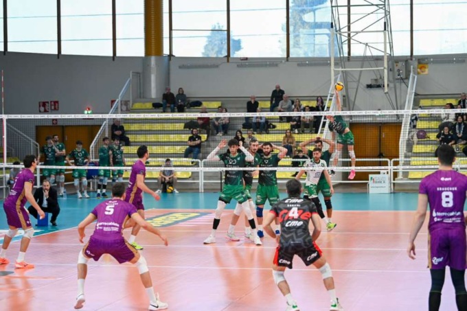 Pool Libertas Cantù: quarta sconfitta consecutiva