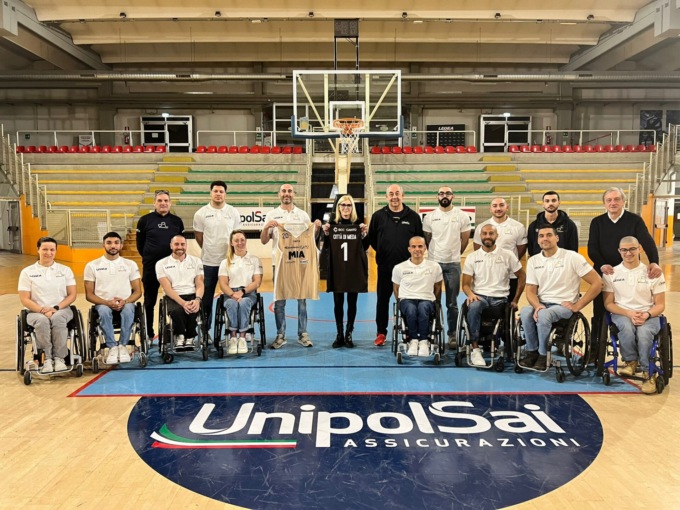 Briantea84: in attesa della Champions consegnata la maglia della competizione alla città di Meda