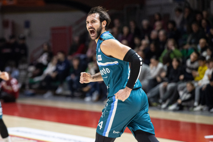 Pallacananestro Cantù vittoria contro Novipiù Monferrato
