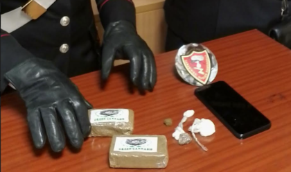 In viaggio verso la Svizzera con la droga in macchina: arrestato giovane comasco