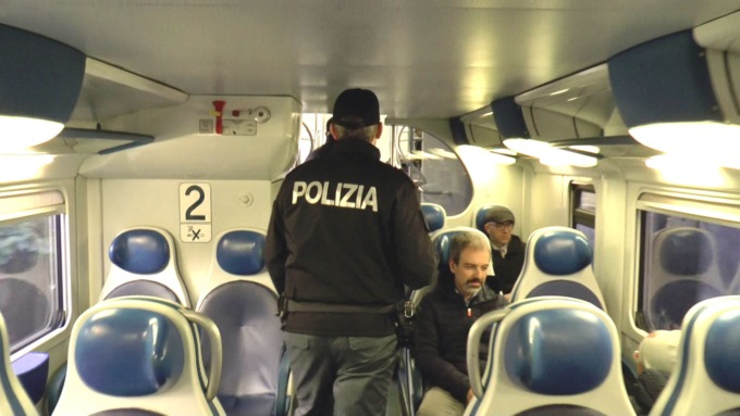 Sul treno con oltre 200 grammi di hashish: arrestato 29enne nigeriano