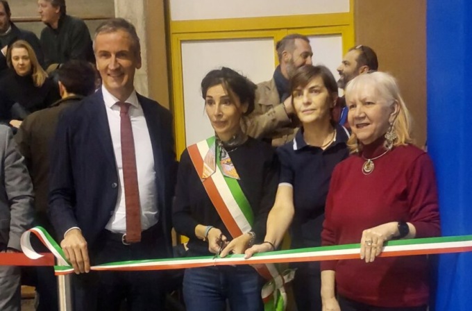Palestra rinnovata: taglio del nastro ad Albavilla