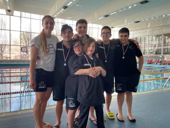 Nuoto Briantea84: debutto per due nuovi arrivi e 10° posto a Bergamo