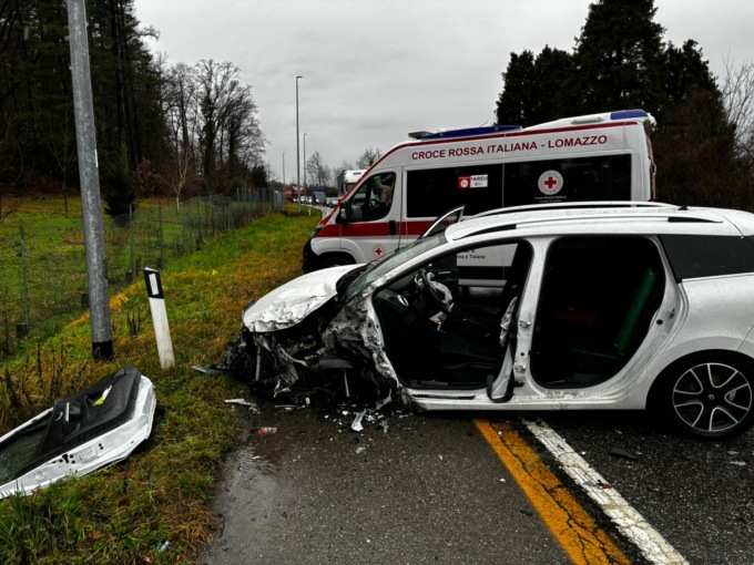 Frontale sulla strada provinciale Lomazzo-Bizzarone