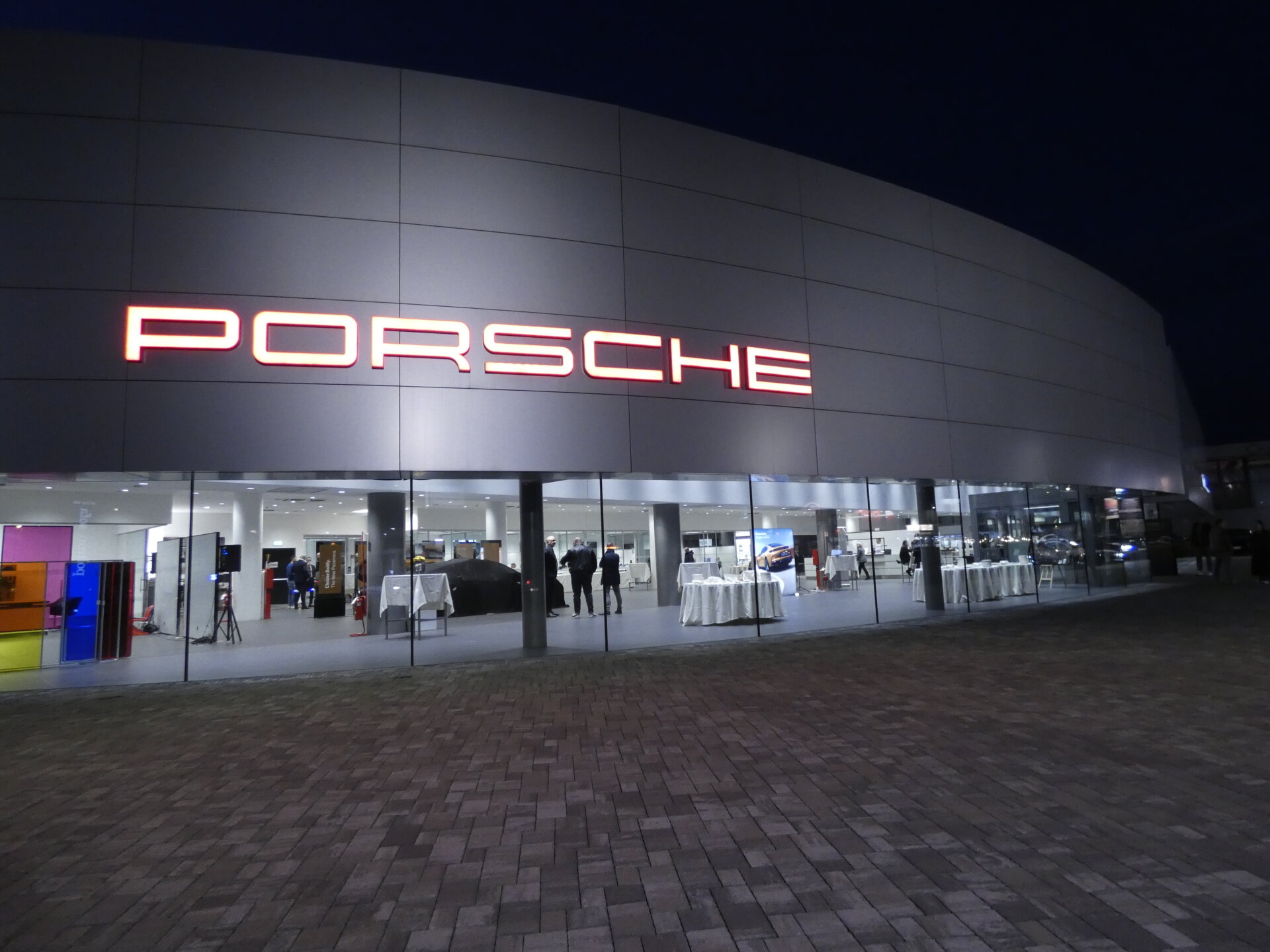 Centro Porsche Como, Nuova Panamera