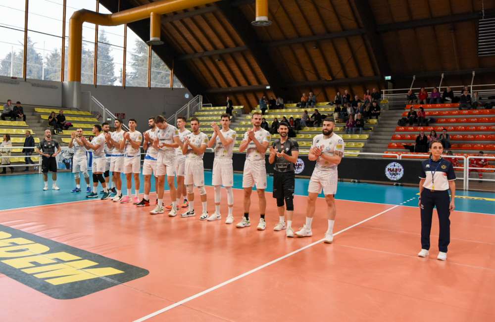 Pallavolo Pool Libertas Cantù contro Pineto