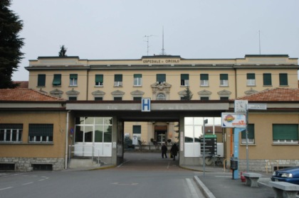Presidio contro gli antiabortisti in ospedale, l’appello: “Portate una scopa, siamo tornati al periodo della caccia alle streghe