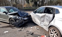 Incidente sulla Milano Meda: scende dall'auto dopo l'incidente e viene investito, è grave