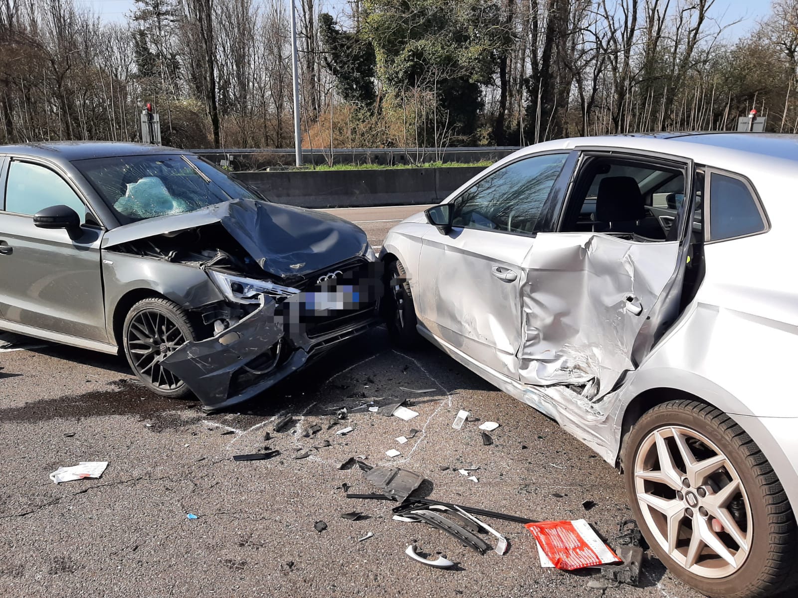 Incidente Sulla Milano Meda: Scende Dall'auto Dopo L'incidente E Viene ...