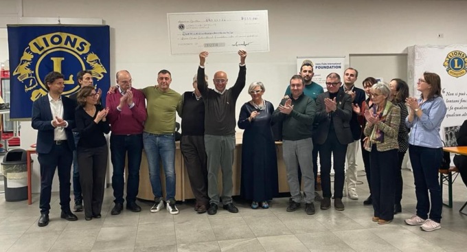 I Lions raccolgono oltre 2.500 euro per la lotta al cancro pediatrico