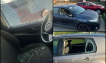 Finestrini rotti ad auto e furgoni: raid vandalico in via Conciliazione