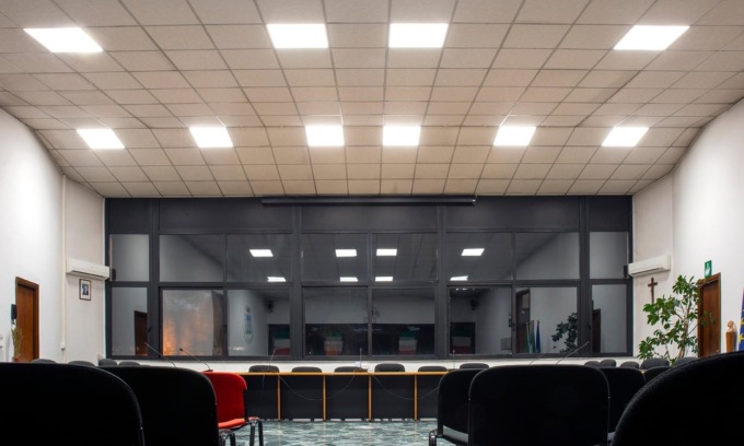 Relamping a led negli edifici comunali di Rovello Porro