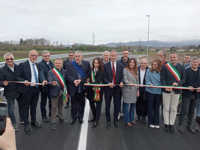 Canturina bis, inaugurato un chilometro di strada